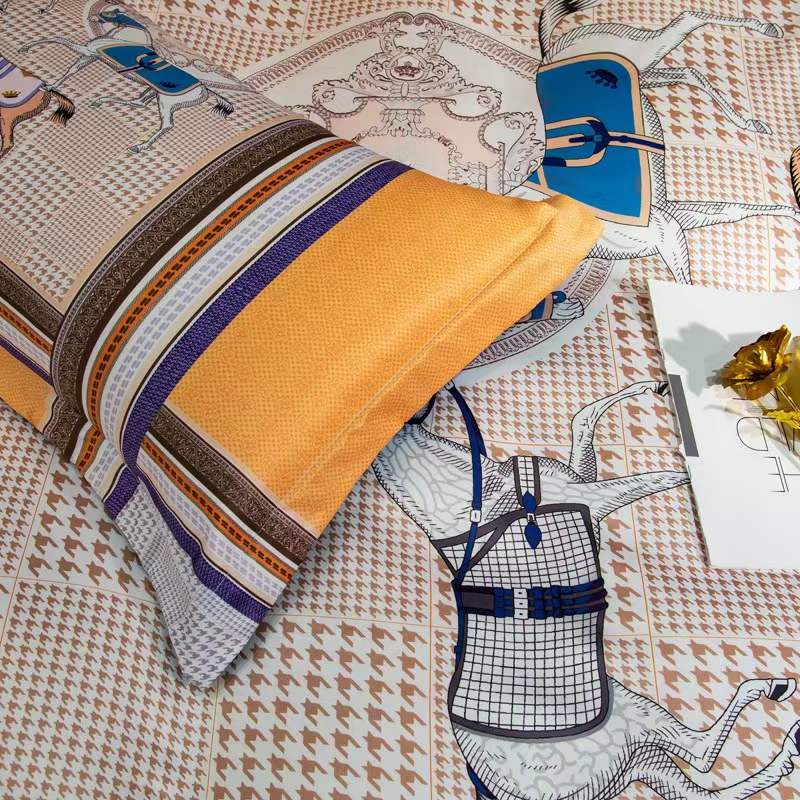 Satin Osaka duvet set