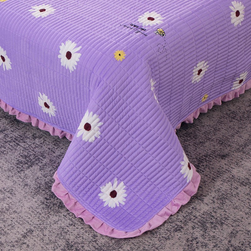decorative border bed cover