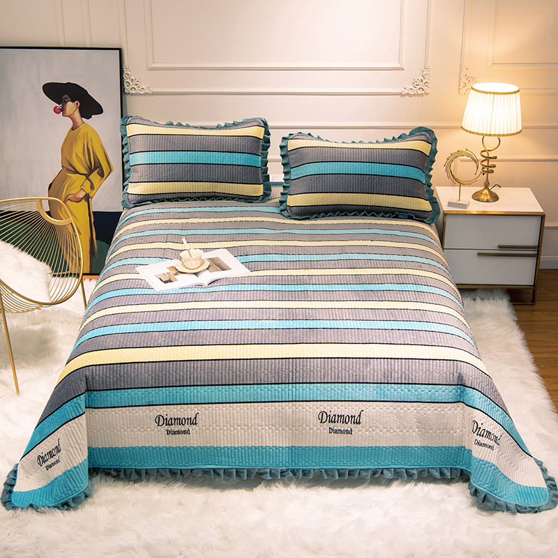 decorative border bed cover